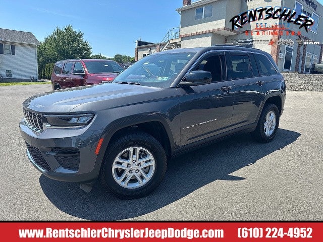 2023 Jeep Grand Cherokee Laredo 4x4