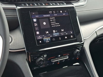2023 Jeep Grand Cherokee Laredo 4x4