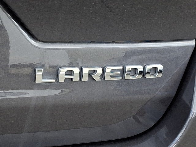 2023 Jeep Grand Cherokee Laredo 4x4