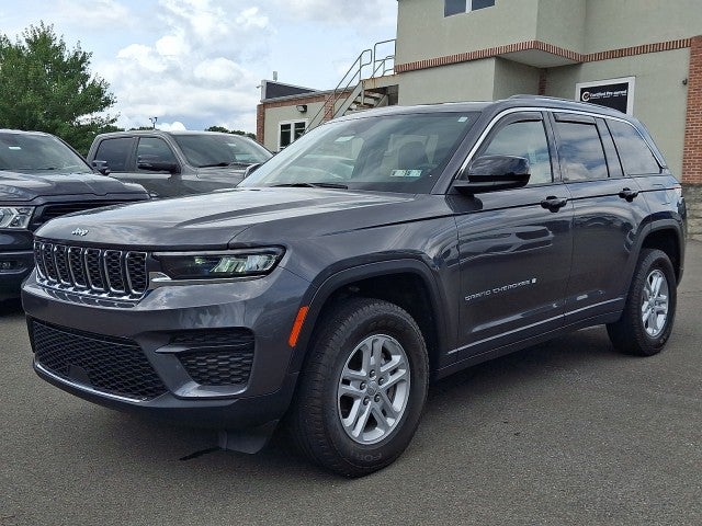 2023 Jeep Grand Cherokee Laredo 4x4