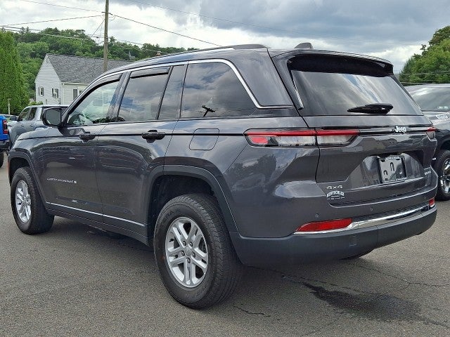 2023 Jeep Grand Cherokee Laredo 4x4