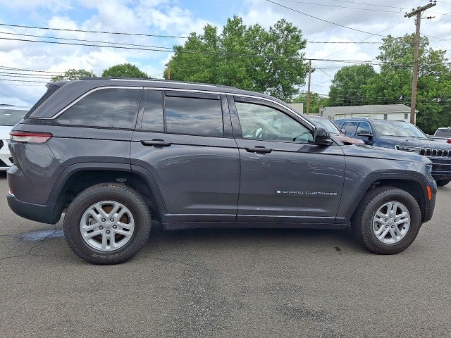 2023 Jeep Grand Cherokee Laredo 4x4