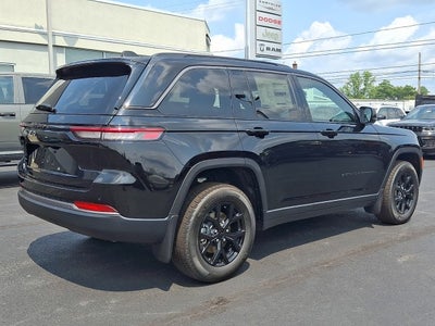 2026 Jeep Grand Cherokee GRAND CHEROKEE LAREDO ALTITUDE 4X4