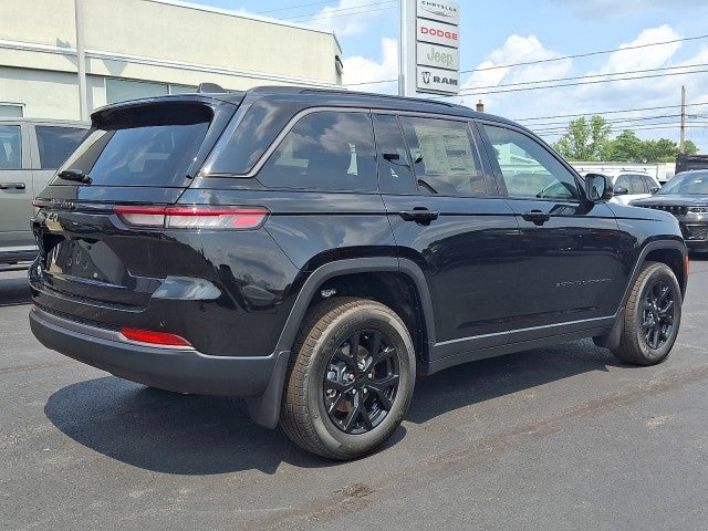 2026 Jeep Grand Cherokee GRAND CHEROKEE LAREDO ALTITUDE 4X4