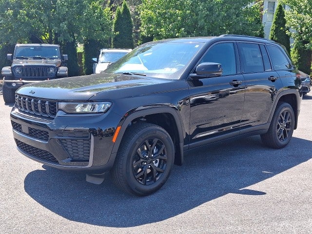 2026 Jeep Grand Cherokee GRAND CHEROKEE LAREDO ALTITUDE 4X4