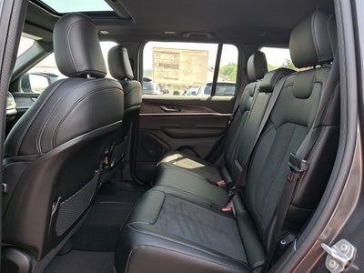 2026 Jeep Grand Cherokee GRAND CHEROKEE LAREDO ALTITUDE 4X4