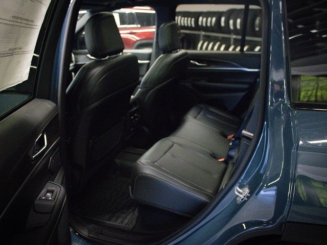 2027 Jeep Grand Cherokee GRAND CHEROKEE LIMITED 4X4