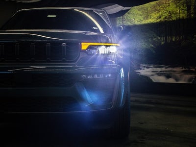 2027 Jeep Grand Cherokee GRAND CHEROKEE LIMITED 4X4