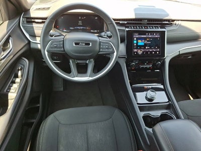 2024 Jeep Grand Cherokee L Laredo 4x4