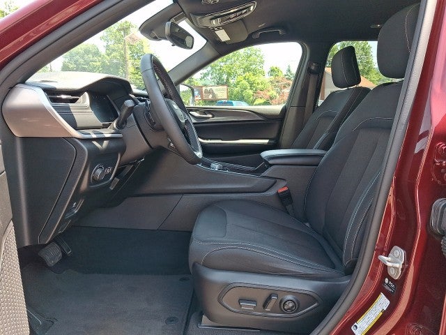 2024 Jeep Grand Cherokee L Laredo 4x4