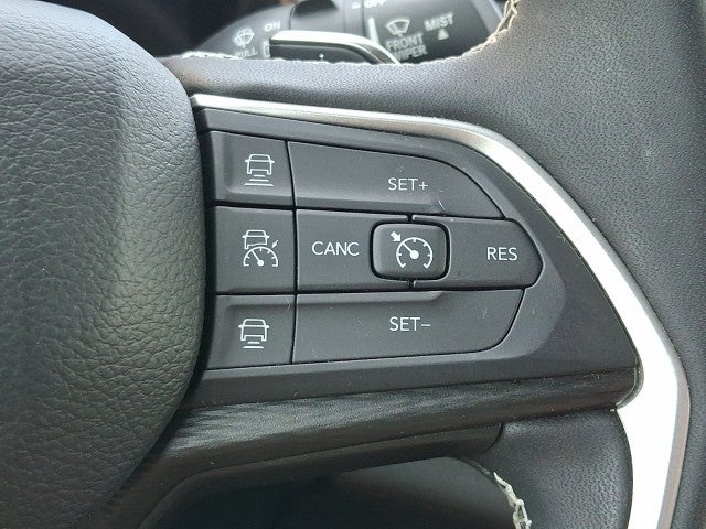 2024 Jeep Grand Cherokee L Laredo 4x4