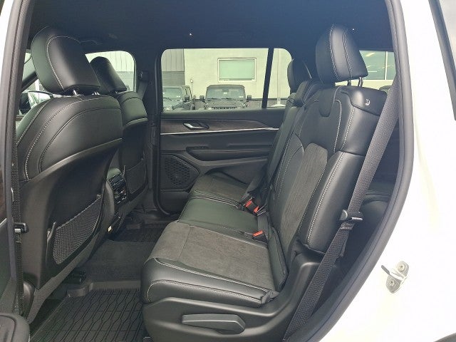 2026 Jeep Grand Cherokee GRAND CHEROKEE L LAREDO ALTITUDE 4X4