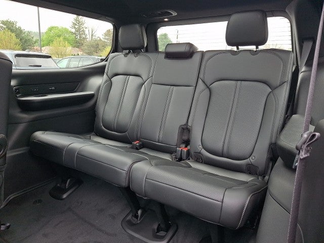 2026 Jeep Grand Wagoneer GRAND WAGONEER UPLAND 4X4