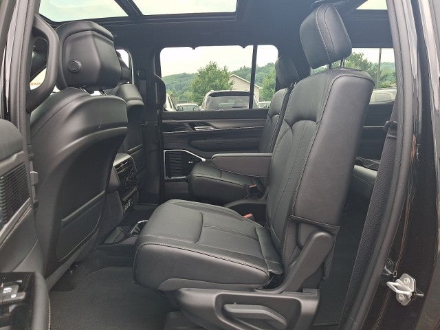 2026 Jeep Grand Wagoneer GRAND WAGONEER LIMITED RESERVE 4X4