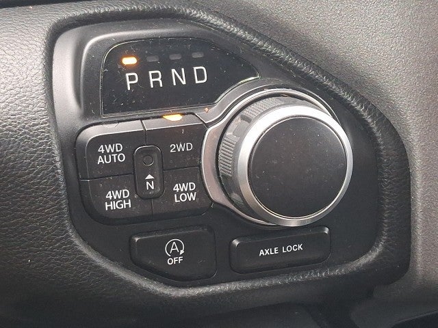 2023 RAM 1500 Big Horn Crew Cab 4x4 5'7' Box