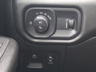2023 RAM 1500 Big Horn Crew Cab 4x4 5'7' Box