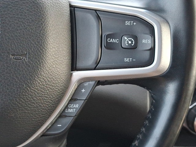 2021 RAM 1500 Big Horn Crew Cab 4x4 5'7' Box