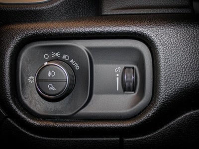 2023 RAM 1500 Big Horn Crew Cab 4x4 5'7' Box