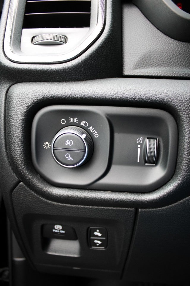 2024 RAM 1500 Rebel Crew Cab 4x4 5'7' Box