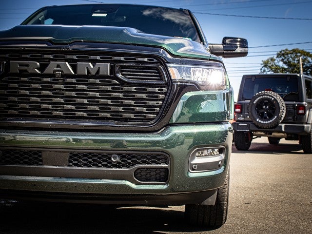 2027 RAM Ram 1500 RAM 1500 BIG HORN CREW CAB 4X4 6'4' BOX