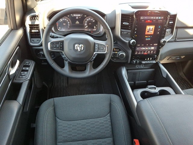 2025 RAM 1500 Big Horn Crew Cab 4x4 6'4' Box