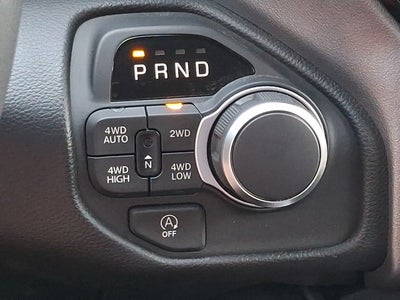 2025 RAM 1500 Big Horn Crew Cab 4x4 6'4' Box