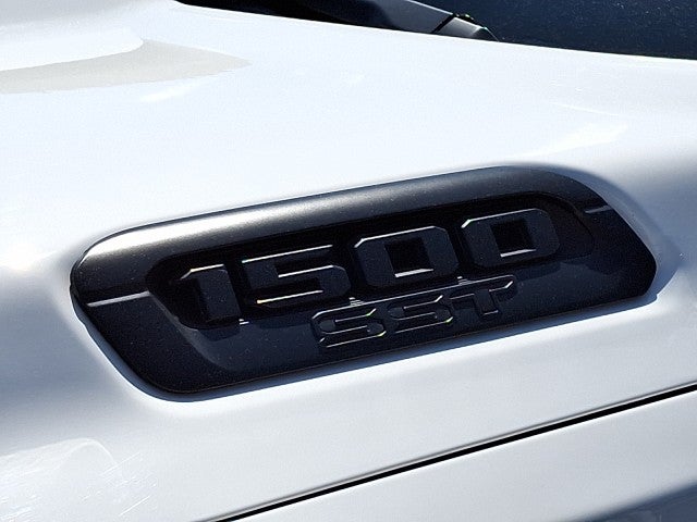 2025 RAM 1500 Big Horn Crew Cab 4x4 6'4' Box