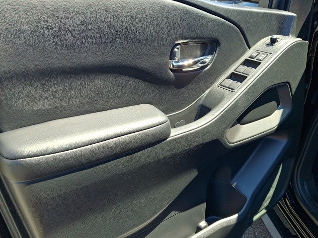 2025 Nissan Frontier Crew Cab SV 4x4