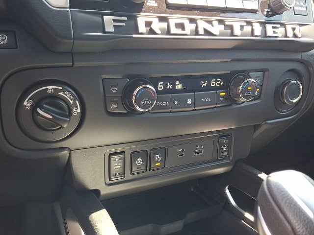 2025 Nissan Frontier Crew Cab SV 4x4