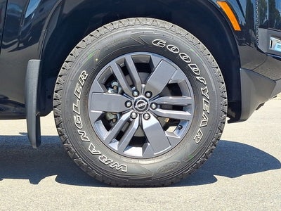 2025 Nissan Frontier Crew Cab SV 4x4