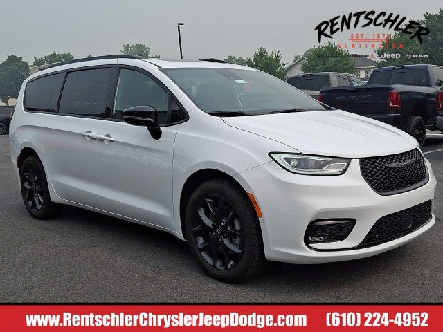 2026 Chrysler Pacifica Limited AWD