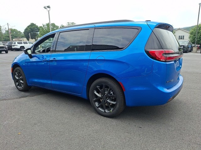 2027 Chrysler Pacifica PACIFICA LIMITED AWD