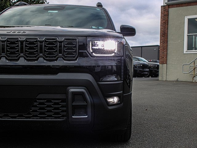 2026 Jeep Cherokee CHEROKEE LAREDO 4X4